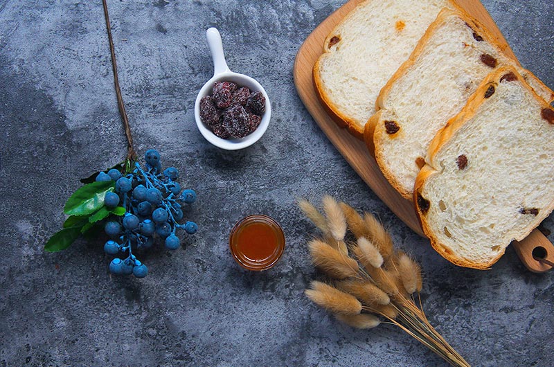 【公众号】为什么我们会感觉越来越穷？赚钱的本质到底是啥？